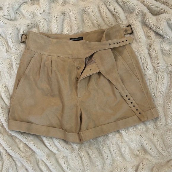 Banana Republic Suede Leather Explorer  Women's Shorts Size 12 - Picture 6 of 10